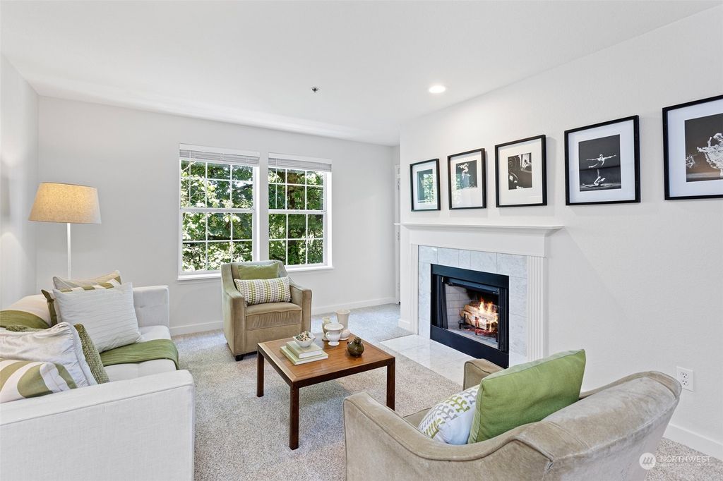 Photo of 2600 118th Avenue SE #4-201, Bellevue, WA 98005 (MLS # 2260843)