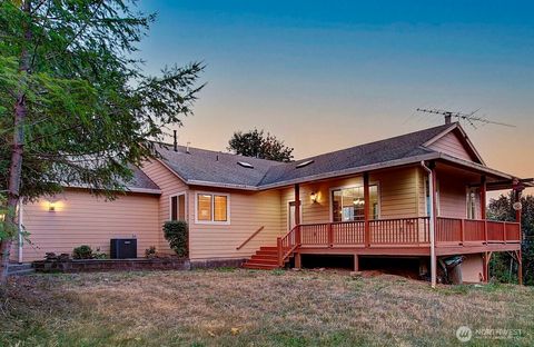 Photo of 498 BRYANT HILL Road, Woodland, WA 98674 (MLS # 2408871)