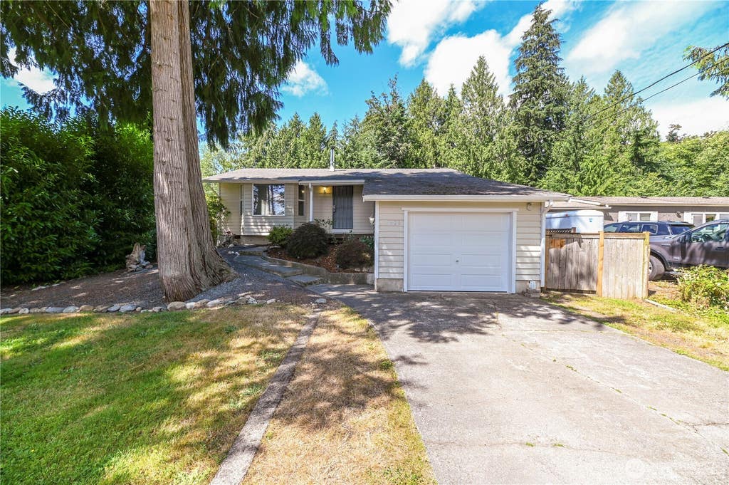 Photo of 16420 W Lake Goodwin Road, Stanwood, WA 98292 (MLS # 2559846)