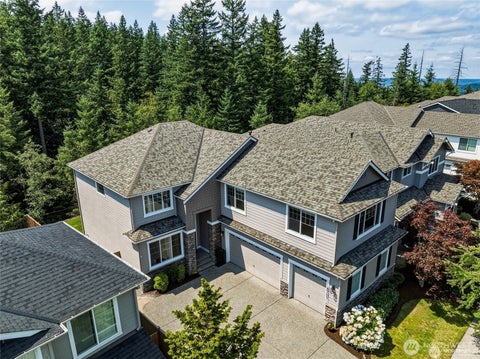 Photo of 6701 W Crest View Loop SE, Snoqualmie, WA 98065 (MLS # 2584016)