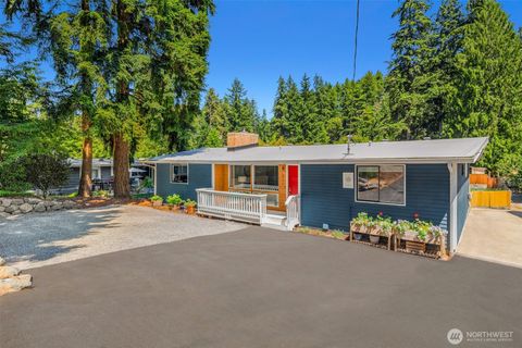 Photo of 18210 Dayton Avenue N, Shoreline, WA 98133 (MLS # 2554626)