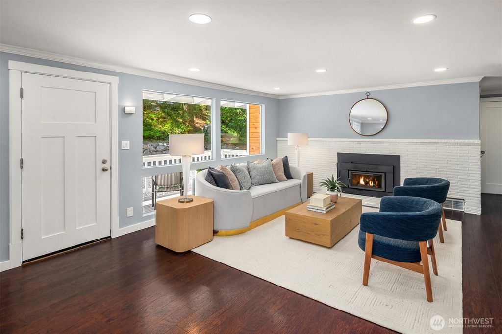 Photo of 18210 Dayton Avenue N, Shoreline, WA 98133 (MLS # 2554626)