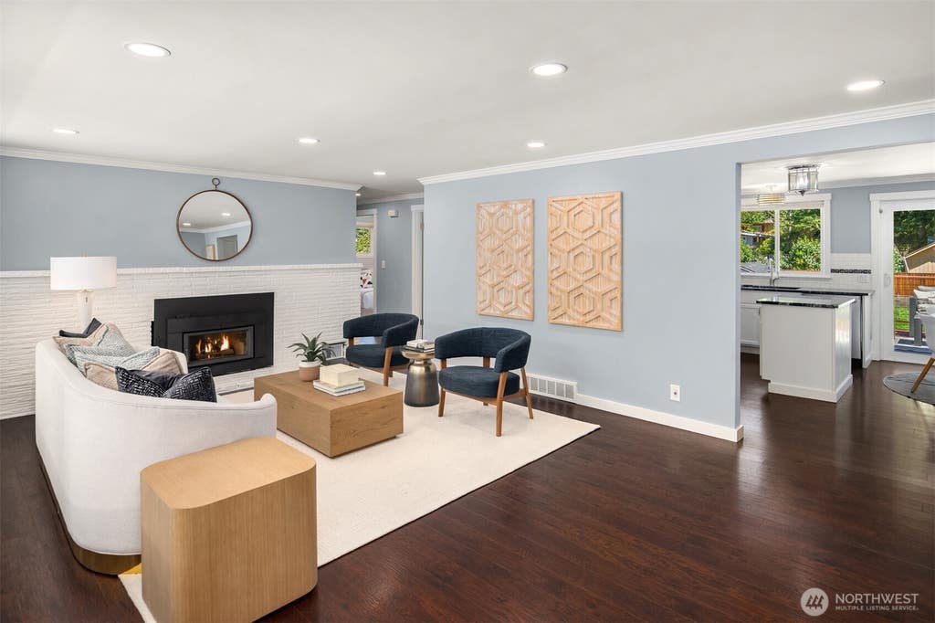 Photo of 18210 Dayton Avenue N, Shoreline, WA 98133 (MLS # 2554626)