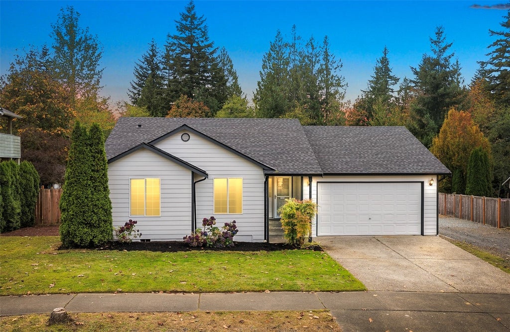 Photo of 19200 Vista Dr DR, Arlington, WA 98223 (MLS # 2595114)