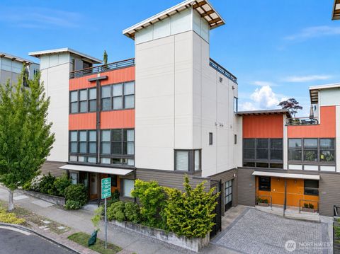 Photo of 609 Fawcett Avenue, Tacoma, WA 98402 (MLS # 2522563)