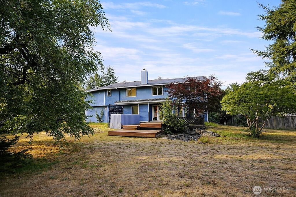 Photo of 18608 71st Av Ct E Ct, Puyallup, WA 98375 (MLS # 2464514)