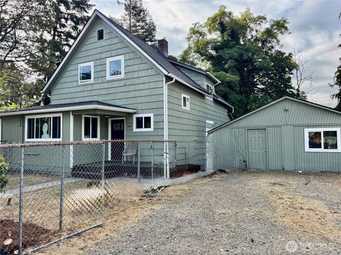 Photo of 406 117th Street S, Parkland, WA 98444 (MLS # 2584990)