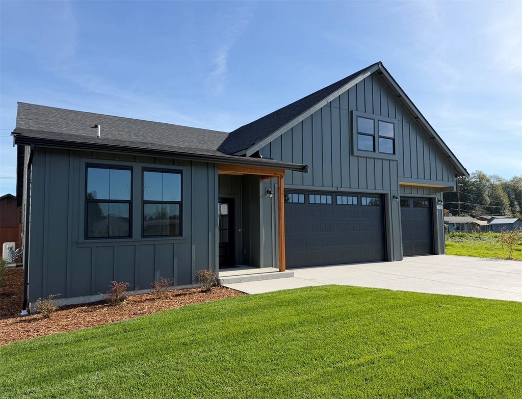 Photo of 375 Polska Street, Sedro Woolley, WA 98284 (MLS # 2594985)