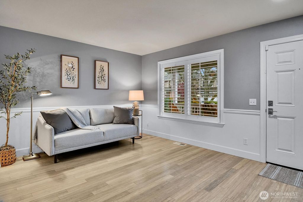 Photo of 10116 28th Drive SE, Everett, WA 98208 (MLS # 2510135)