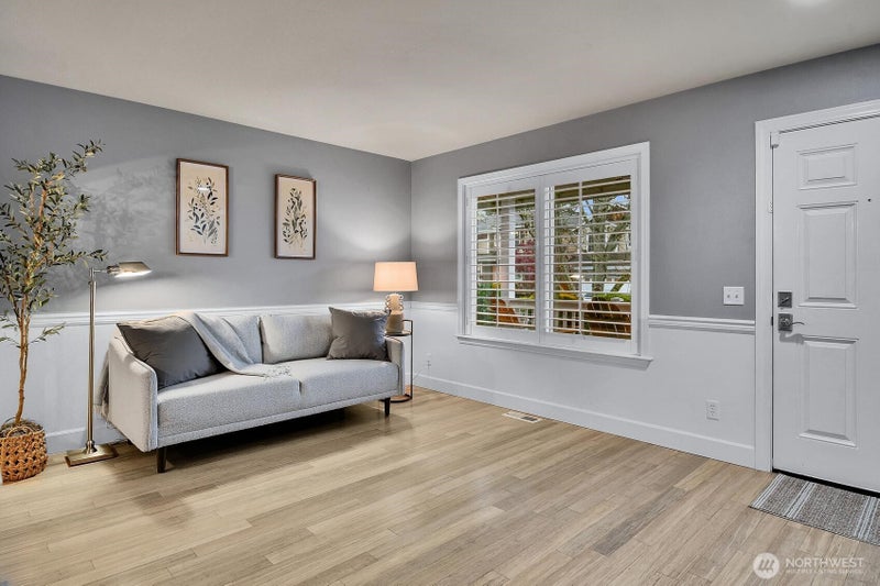 10116 28th Drive SE