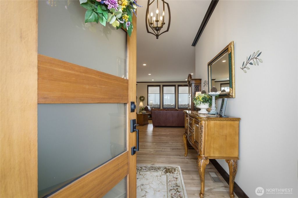 Photo of 2663 7th Street SE, East Wenatchee, WA 98802 (MLS # 2493990)