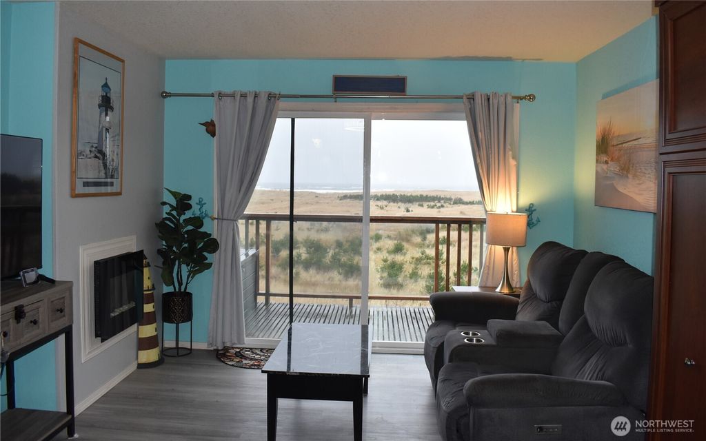 Photo of 304 14th Street NW #315, Long Beach, WA 98631 (MLS # 2499819)