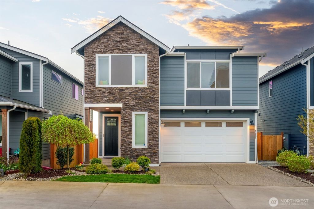 Photo of 6718 43rd Street NE, Marysville, WA 98270 (MLS # 2506482)