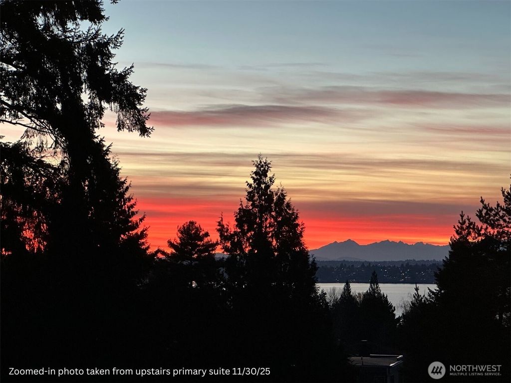 Photo of 11218 NE 67th Street, Kirkland, WA 98033 (MLS # 2455564)