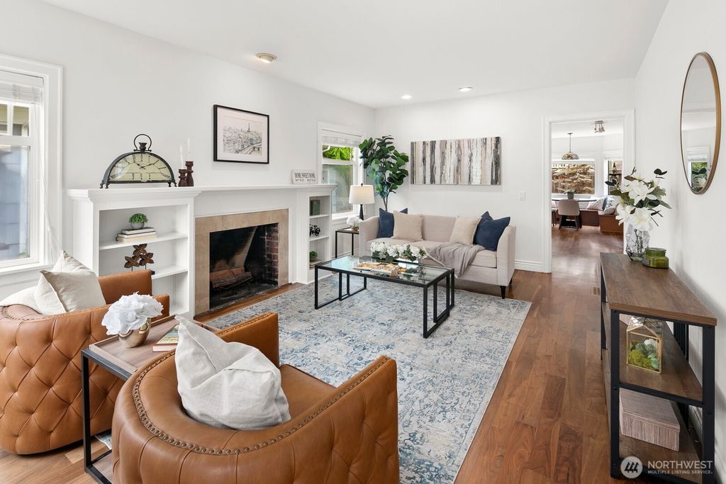 Photo of 4045 2nd Avenue NE, Seattle, WA 98105 (MLS # 2514474)