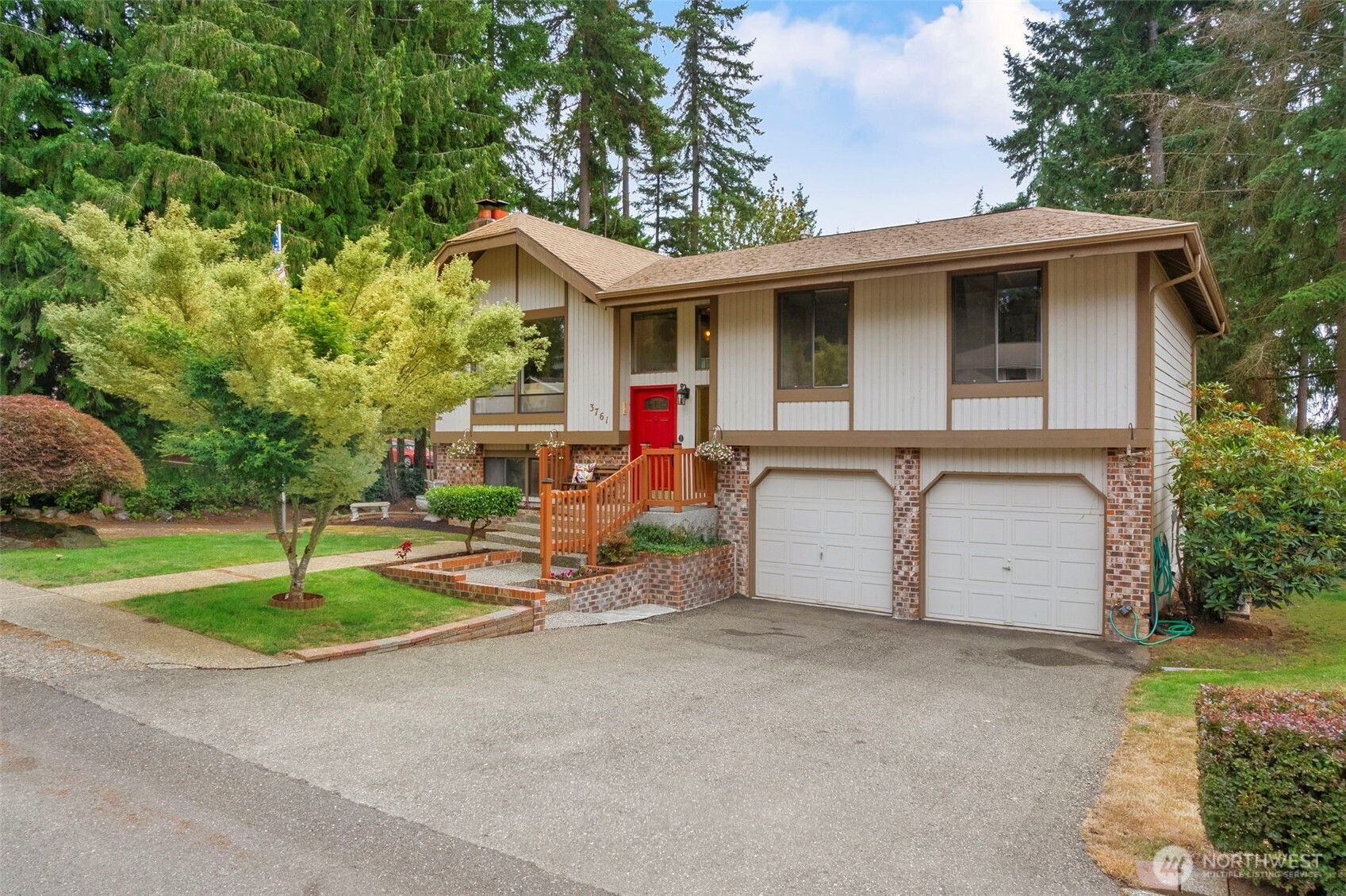 3761 NW Highland Court