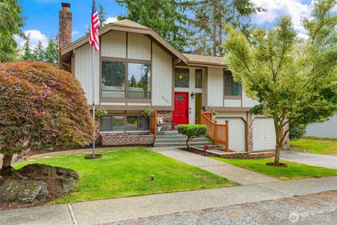 Photo of 3761 NW Highland Court, Silverdale, WA 98383 (MLS # 2405548)