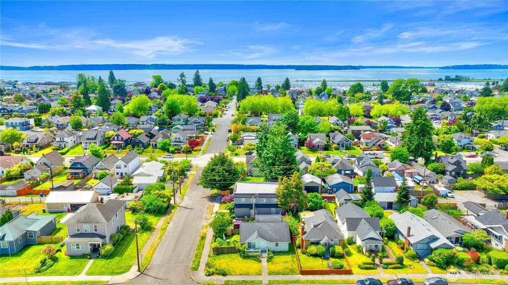 Photo of 1713 17th Street, Everett, WA 98201 (MLS # 2538917)