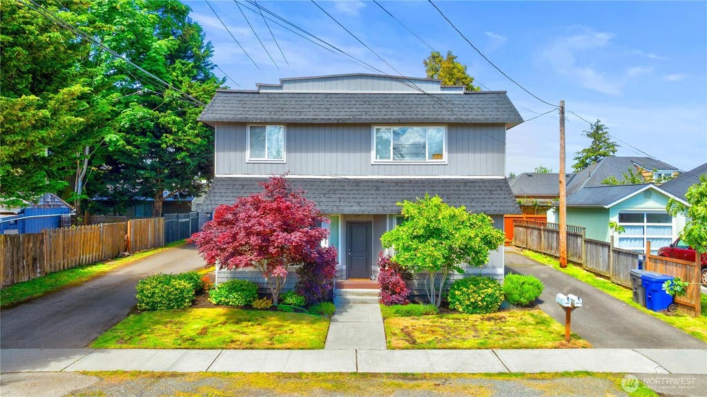Photo of 1713 17th Street, Everett, WA 98201 (MLS # 2538917)