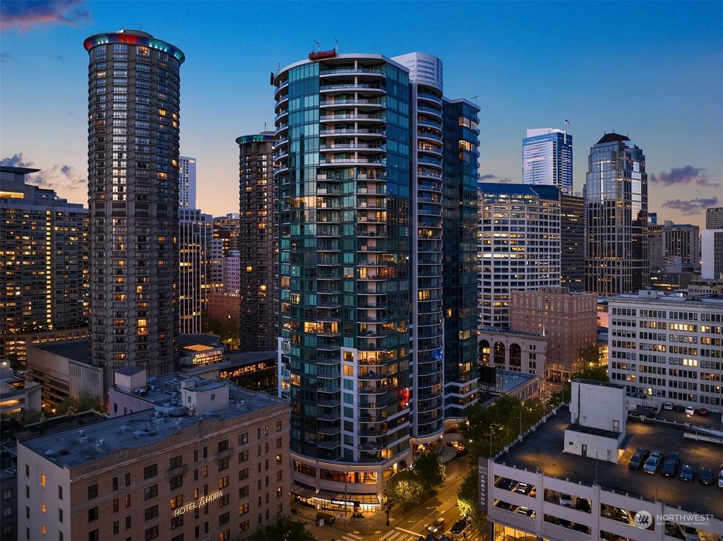 Photo of 1920 4th Avenue #1208, Seattle, WA 98101 (MLS # 2246675)