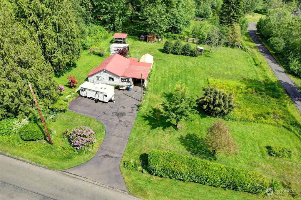 Photo of 9015 SE 176th Street, Snohomish, WA 98296 (MLS # 2013653)