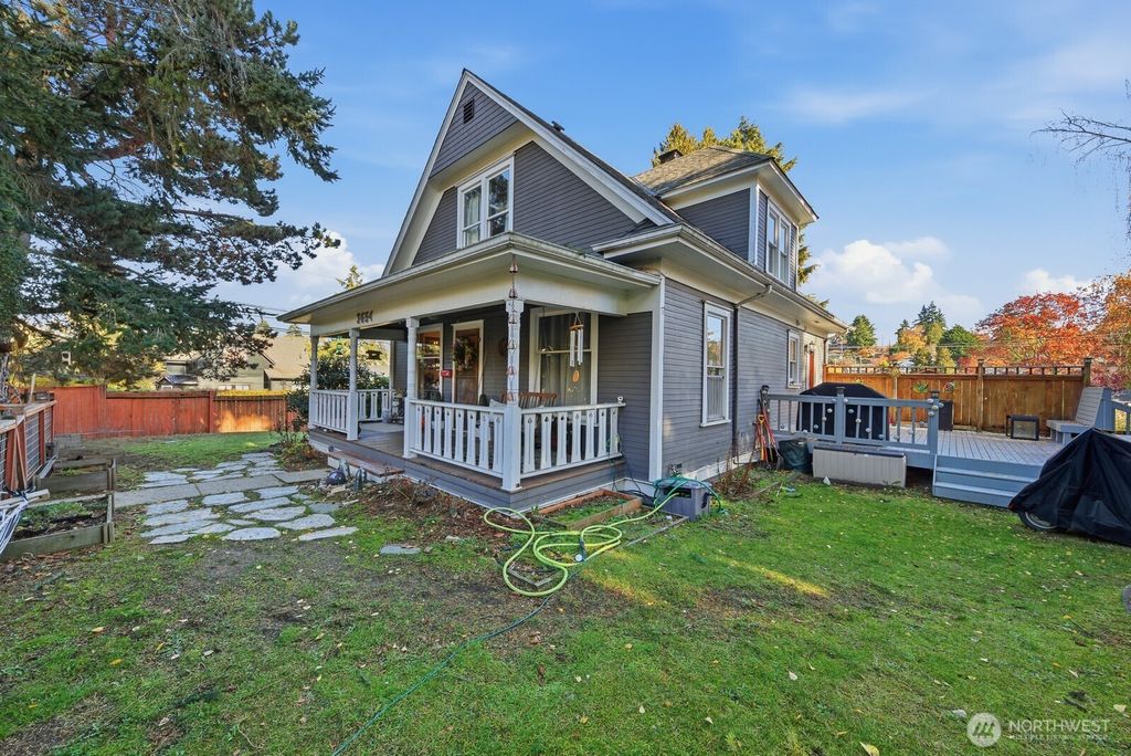 Photo of 3654 35th Avenue W, Seattle, WA 98199 (MLS # 2449655)