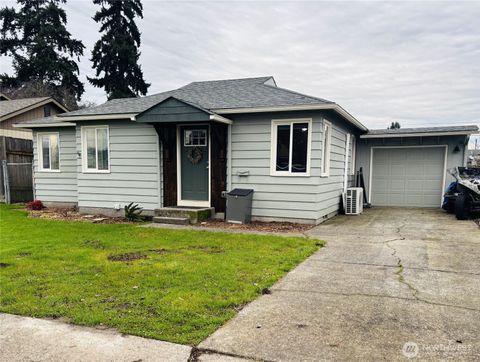 Photo of 337 Cypress Street, Longview, WA 98632 (MLS # 2467197)