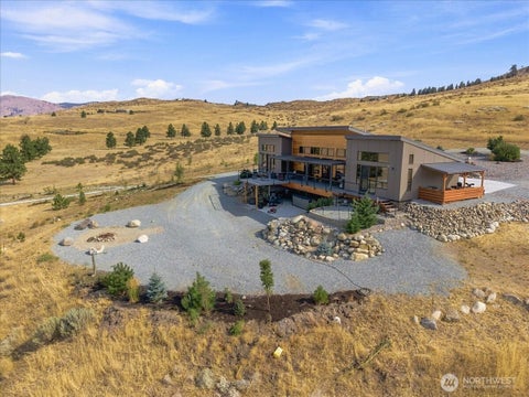 Photo of 48 Peterson Ranch Road, Pateros, WA 98846 (MLS # 2577612)