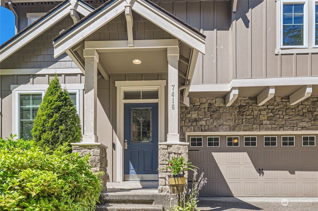 Photo of 7416 NE 166th Street, Kenmore, WA 98028 (MLS # 2265925)