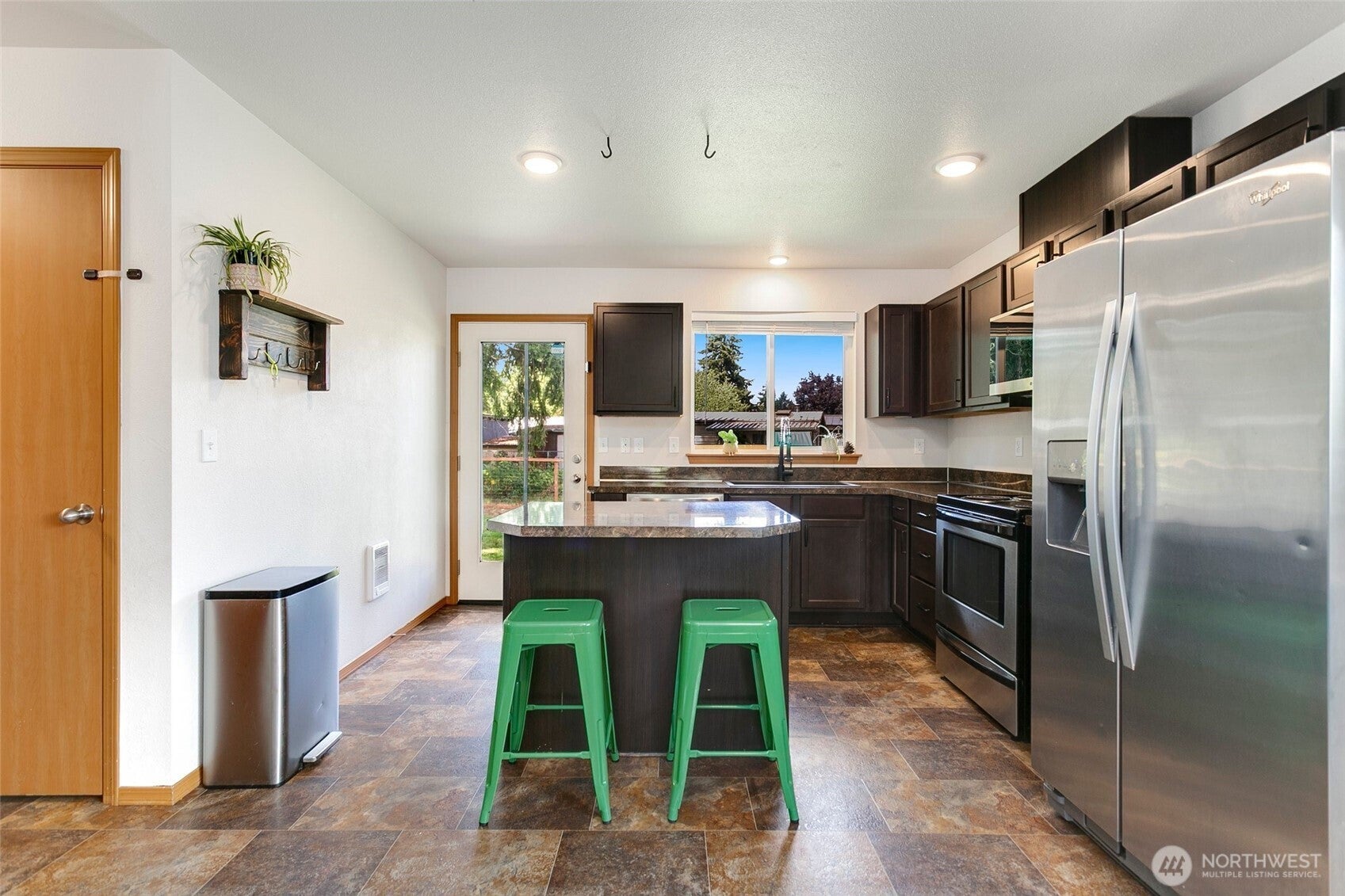 22207 126th Street E