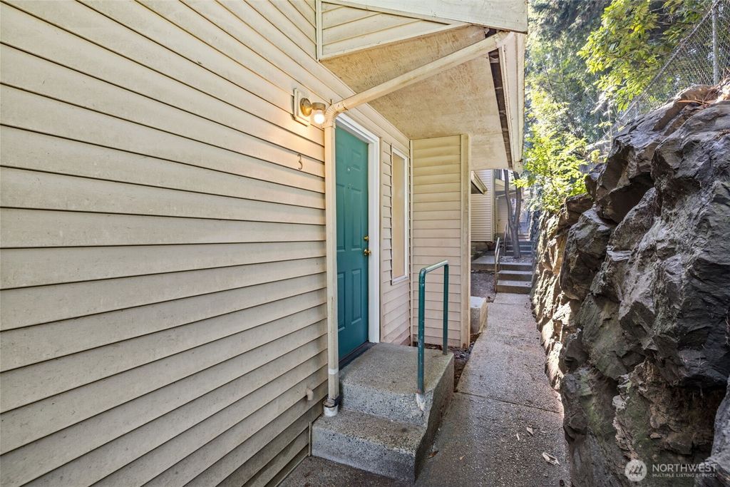 Photo of 8512 242nd Street SW #3, Edmonds, WA 98026 (MLS # 2489106)