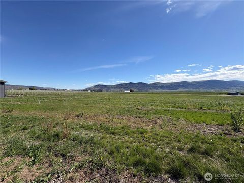 Photo of 0 XX S Ward Avenue, East Wenatchee, WA 98802 (MLS # 2513533)