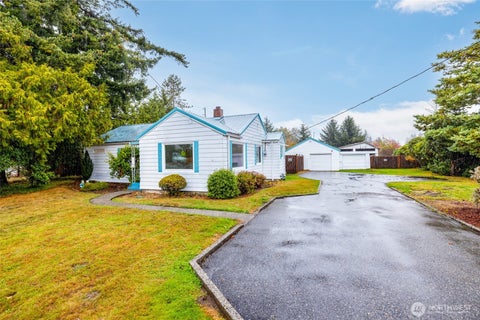 Photo of 305 N Township Street, Sedro Woolley, WA 98284 (MLS # 2589336)