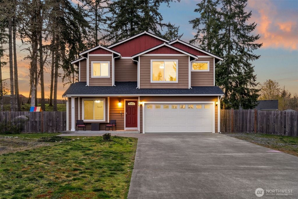 Photo of 114 Lillian Lane SE, Rainier, WA 98576 (MLS # 2502986)