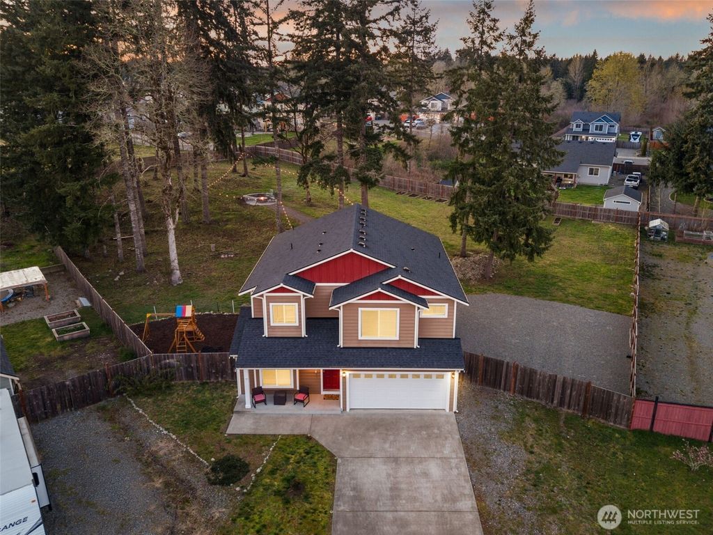 Photo of 114 Lillian Lane SE, Rainier, WA 98576 (MLS # 2502986)