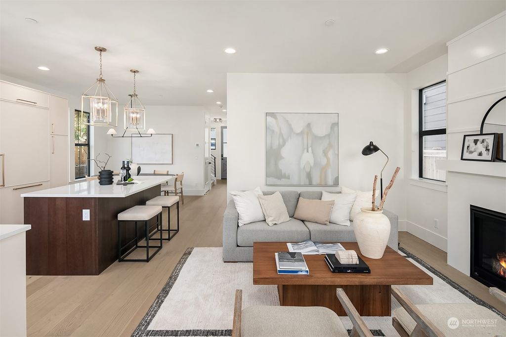 Photo of 11624 NE 75th Place #2, Kirkland, WA 98033 (MLS # 2221019)