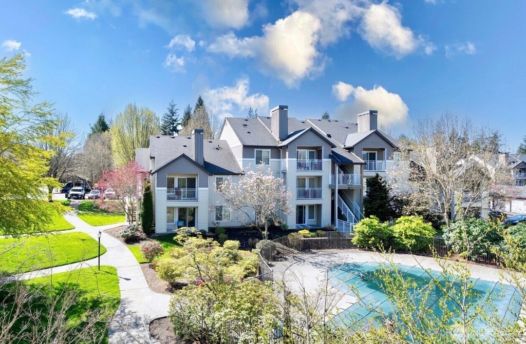 Photo of 12303 Harbour Pointe Boulevard, Mukilteo, WA 98275 (MLS # 2572411)