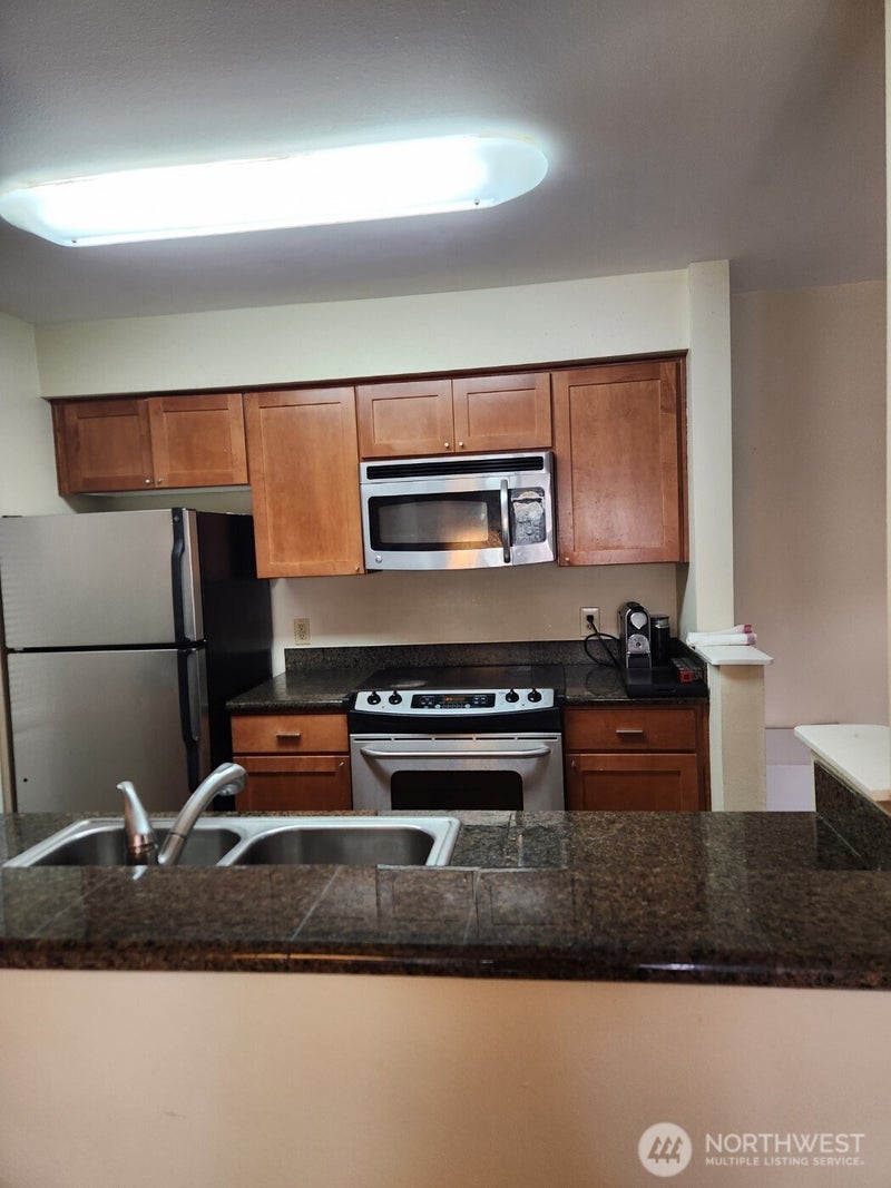 12303 Harbour Pointe Boulevard W203