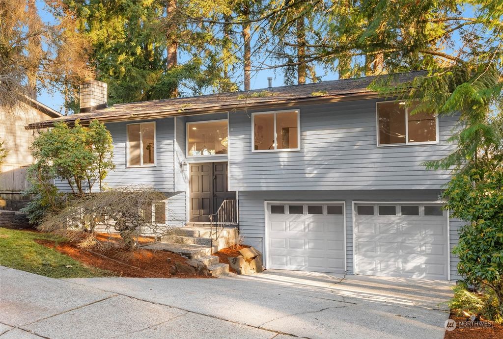 Photo of 14806 107th Avenue NE, Bothell, WA 98011 (MLS # 2302930)