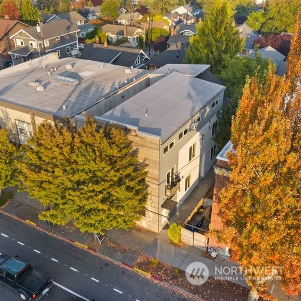 Photo of 6408 Phinney Avenue N, Seattle, WA 98103 (MLS # 2042546)