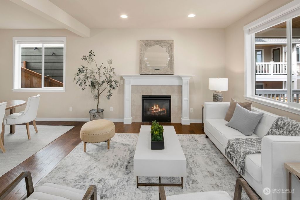 Photo of 2112 NW Lynx Loop, Issaquah, WA 98027 (MLS # 2043958)