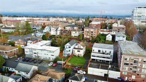 Photo of 2620 Rucker Avenue, Everett, WA 98201 (MLS # 2460389)