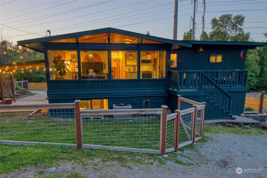 Photo of 5704 S Leo Street, Seattle, WA 98178 (MLS # 2236889)