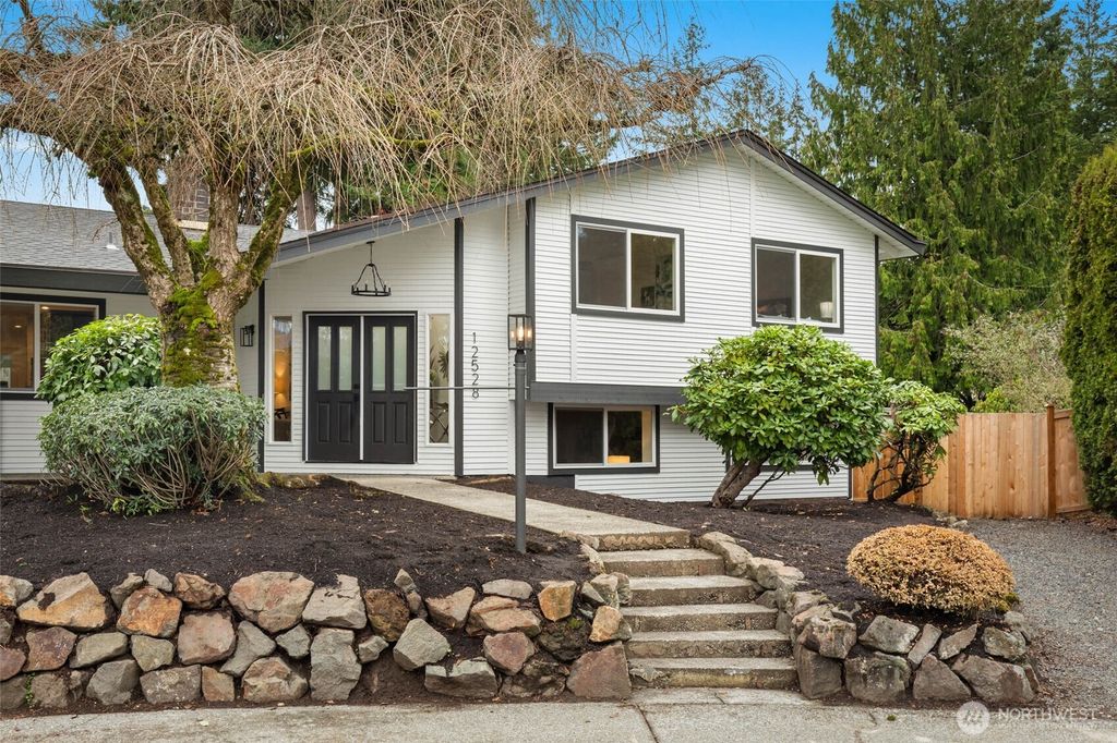 Photo of 12528 SE 70th Street, Newcastle, WA 98056 (MLS # 2459017)