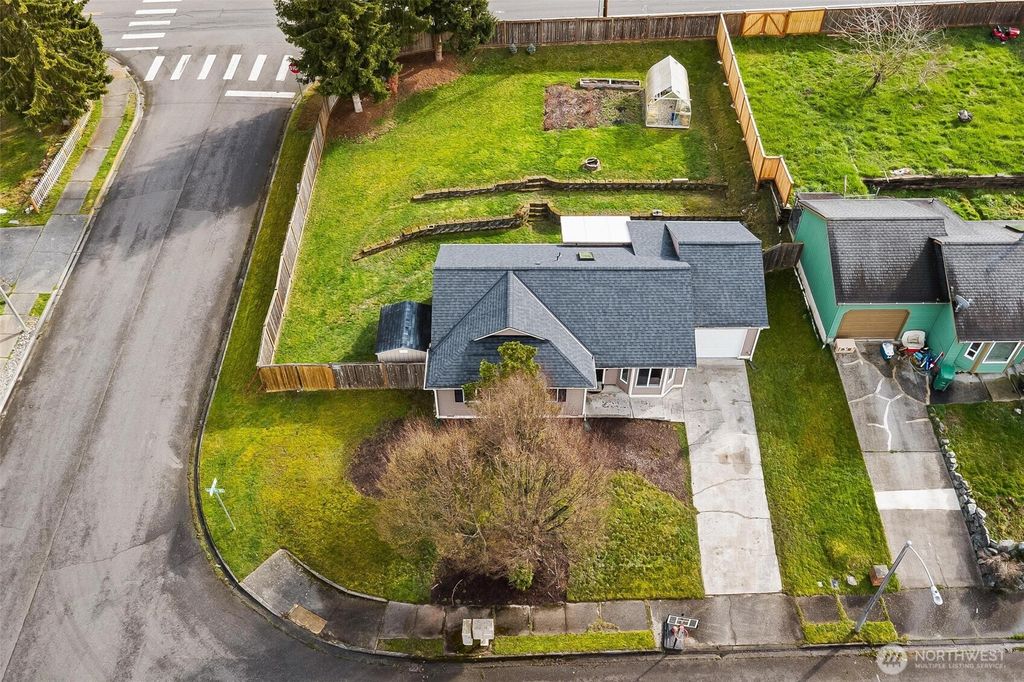 Photo of 6713 66th Drive NE, Marysville, WA 98270 (MLS # 2517225)