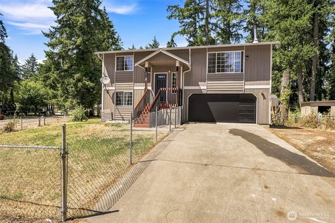 Photo of 20109 69th Avenue E, Spanaway, WA 98387 (MLS # 2554322)