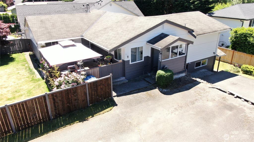 Photo of 1254 8th Avenue S, Edmonds, WA 98020 (MLS # 2536626)