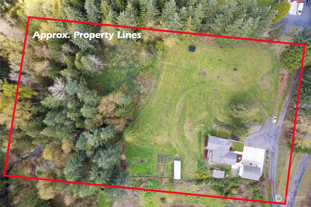 Photo of 2518 157th Avenue SE, Snohomish, WA 98290 (MLS # 2221528)