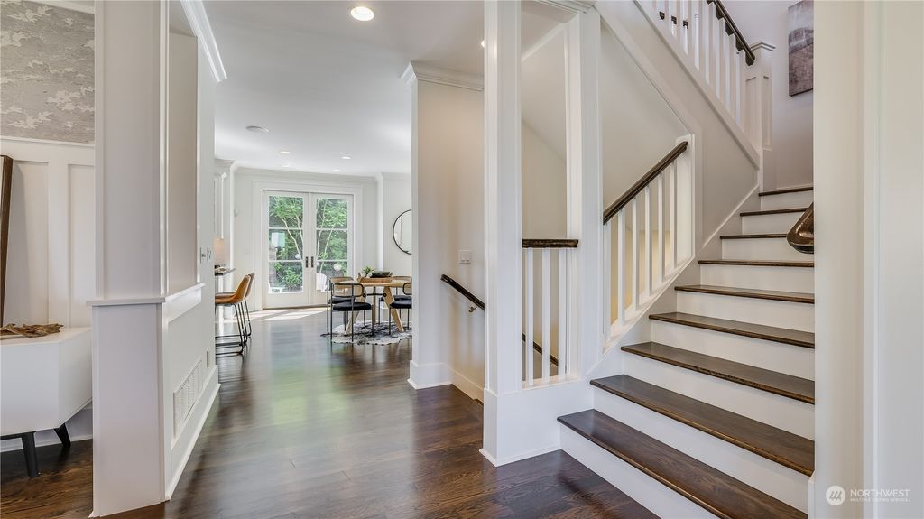 listing image 9369805279645274576