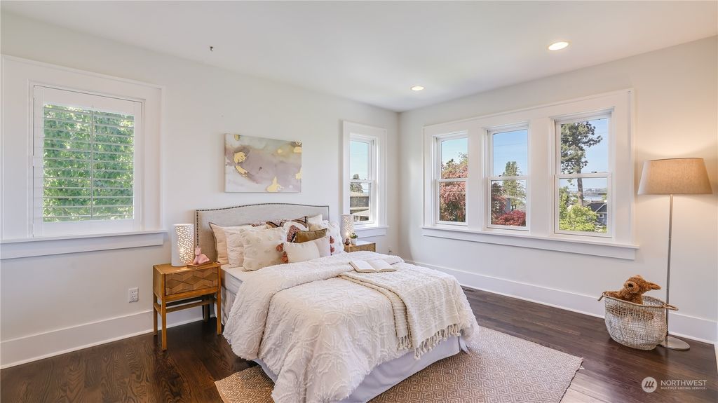 listing image 9362093829174724929